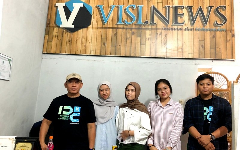VISI.NEWS Terima Magang Tiga Mahasiswa Unpad