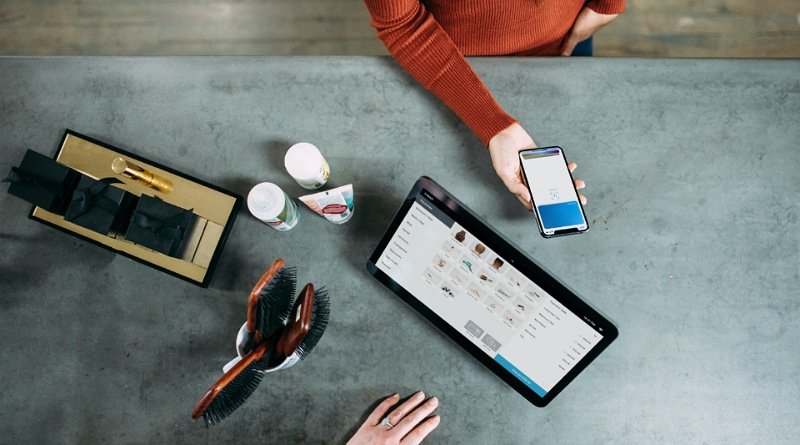 Menurut Survei, 72% Orang Indonesia Menggunakan E-wallet sebagai Pilihan Pembayaran E-Commerce