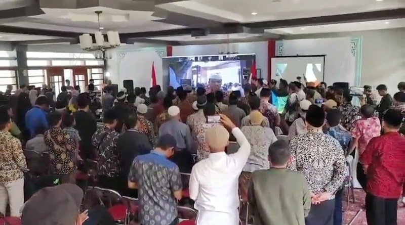 Diwarnai Isak Tangis, Jemaah LDII Secara Massal Mencabut Baiat