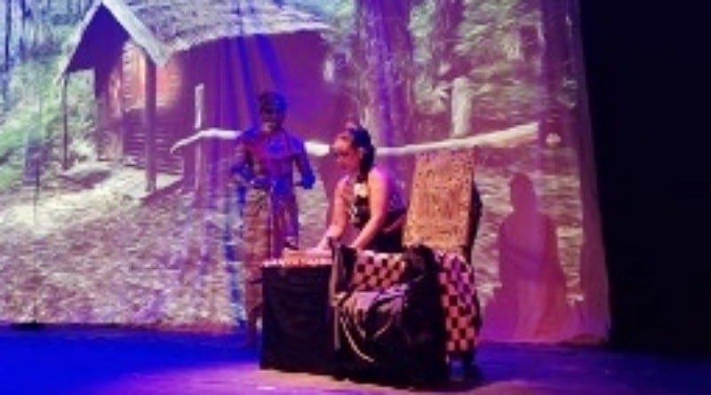 Teater Keliling Tour Lima Kota, Bandung Kota Pertama