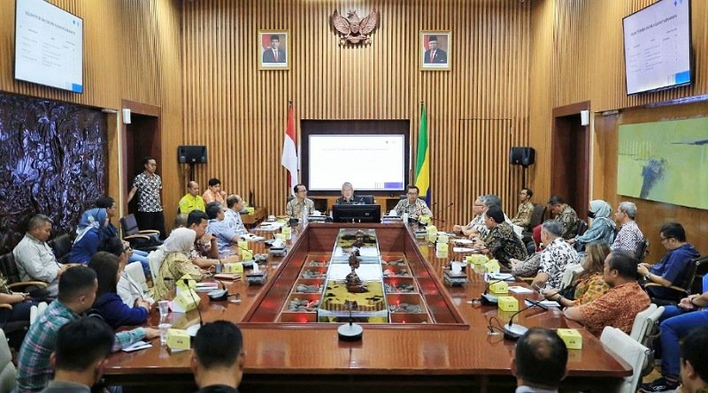 Pemkot Bandung Ajak TJSL Kelola Sampah