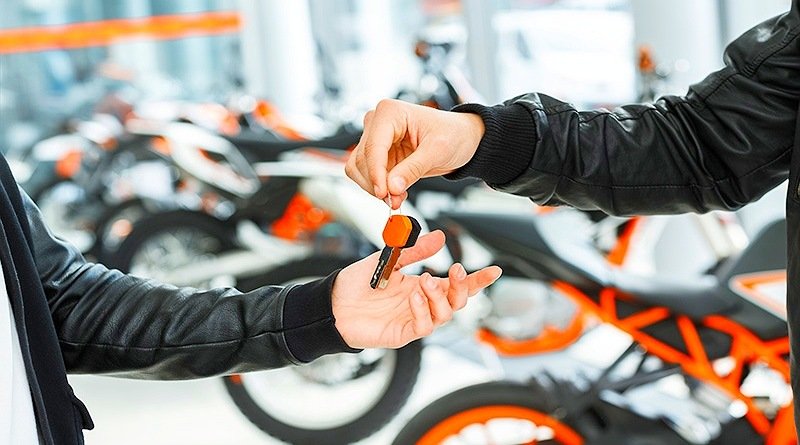 Over Kredit Motor? Ini Caranya Agar Nyaman dan Aman