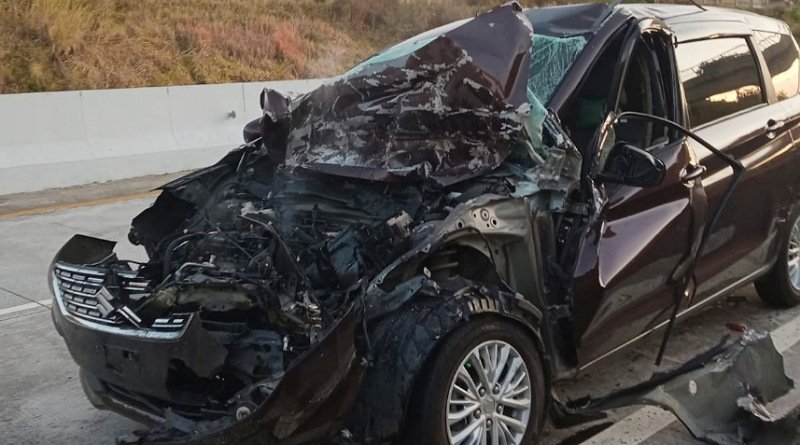 Prof Toto S Gani Utari Mengalami Kecelakaan di Jalan Tol, Mobil Suzuki Ertiganya Hancur
