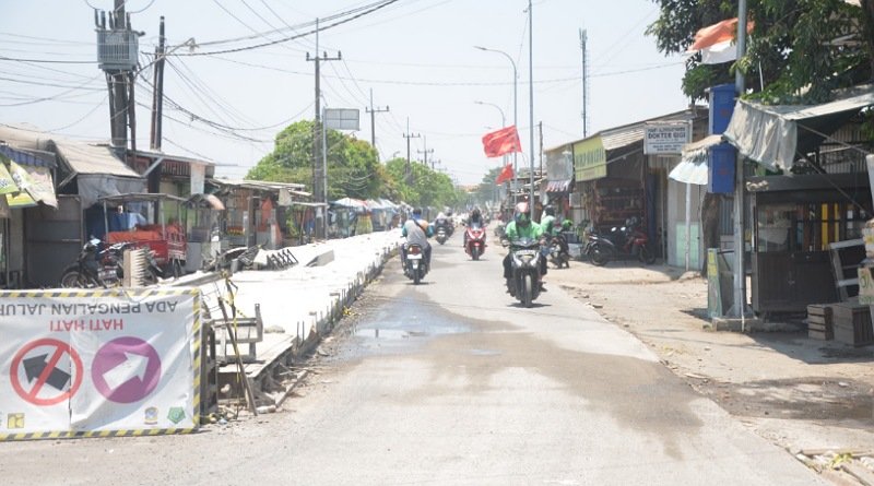 Transformasi Infrastruktur: Pemkab Sidoarjo Gaspol Pengerjaan Jalan Beton, Banjarsari-Damarsi 45% Rampung!