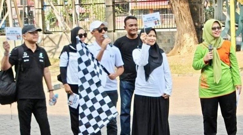 Jalan Sehat dan Senam Pagi di GOR Sidoarjo untuk Peringati Hari Kesehatan Jiwa