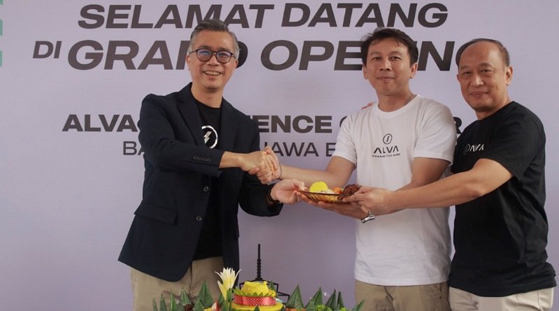 ALVA Resmi Elektrifikasi Jawa Barat lewat Kehadiran ALVA Experience Center di Bandung