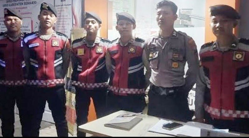 Satsamapta Polres Sidoarjo Lakukan Pengamanan Kantor Bawaslu