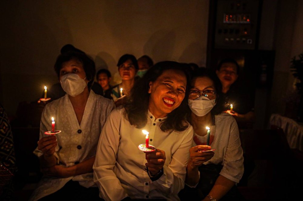 Malam Natal di Kota Bandung Berlangsung Kondusif dan Khidmat