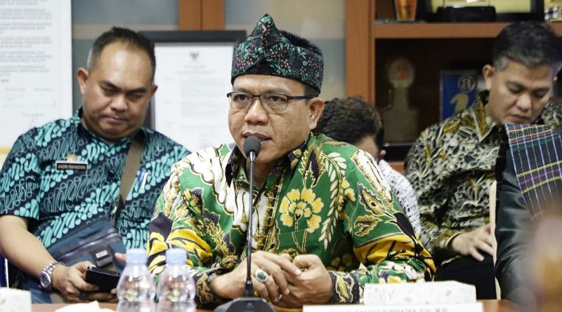 Kunjungi PWI Pusat, Bupati Dadang Supriatna Kenalkan Badawang Ciri Khas Kesenian Kabupaten Bandung