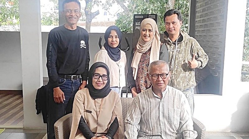 Ketua IKA SMP Pasundan 4 Bandung Dapat Apresiasi dari Alumni'73