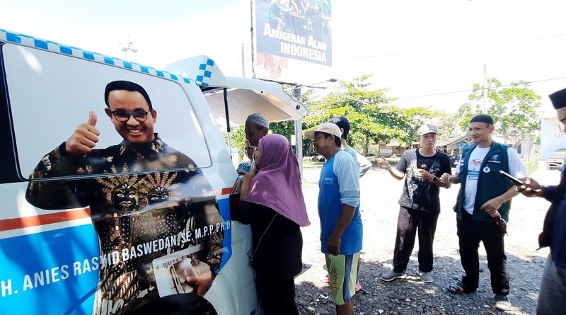 Ambulance Anies “Dicegat” Warga Parakanmuncang Sumedang