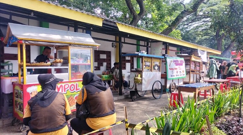 Pengunjung Alun-alun dan Saparua Rasakan Suasana Baru Hasil Penataan PKL