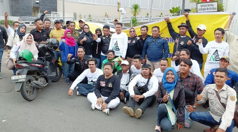 Peringati HPN 2024, AMI Berbagai Ratusan Paket Sembako