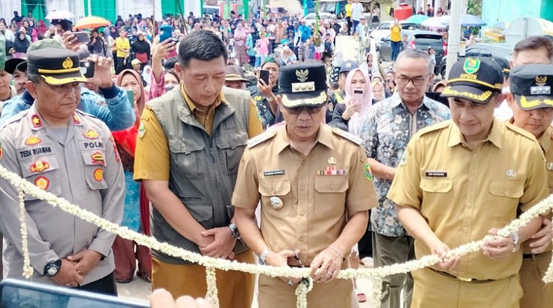 Urai Kemacetan di Rancamanyar, Bupati DS Resmikan Jembatan untuk Pemotor
