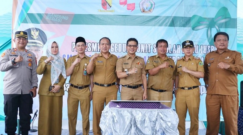 Resmikan SMPN 4 Baleendah, Bupati Dadang Supriatna 2,9 Tahun Menjabat Sudah Mendirikan 19 SMP