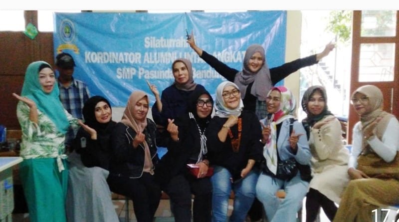 Lomba Makeup Bersama Inez di SMP Pasundan 4 Bandung