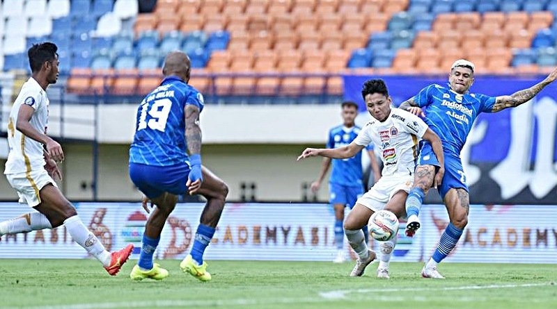 Duel Sengit di Si Jalak Harupat: Persib Bandung Raih Kemenangan Tipis Atas Persija Jakarta