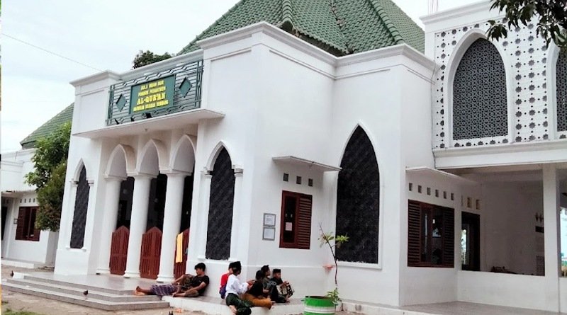 RAMADANAN | Mengintip Kehidupan Sederhana Gus Baha di Pesantren LP3IA Rembang