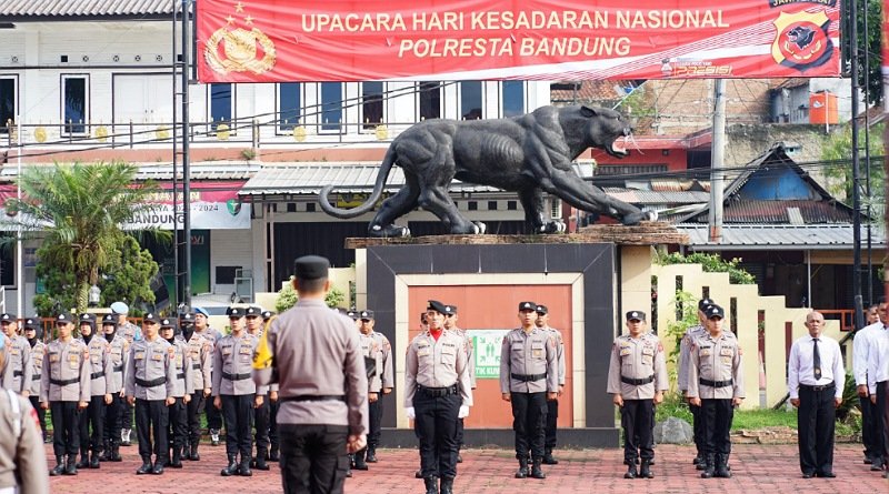 Polresta Bandung Kembali Menggelar Upacara Peringatan Hari Kesadaran Nasional 2024