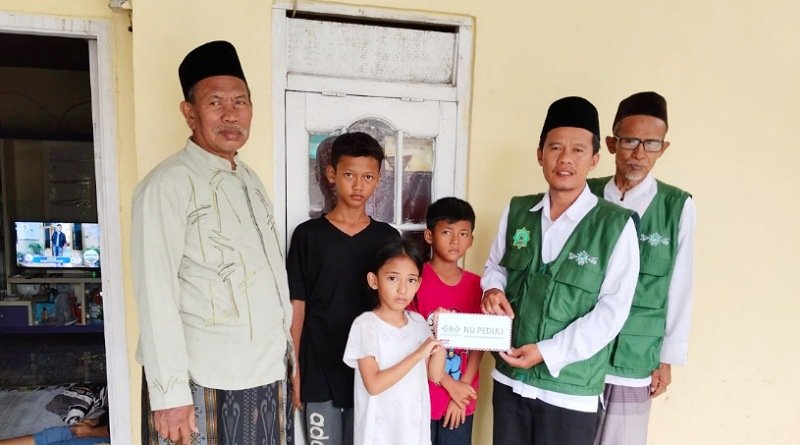 MWC NU Kedokanbunder Beri Santunan Yatim dan Dhuafa dalam Program Mahabbah Ramadhan