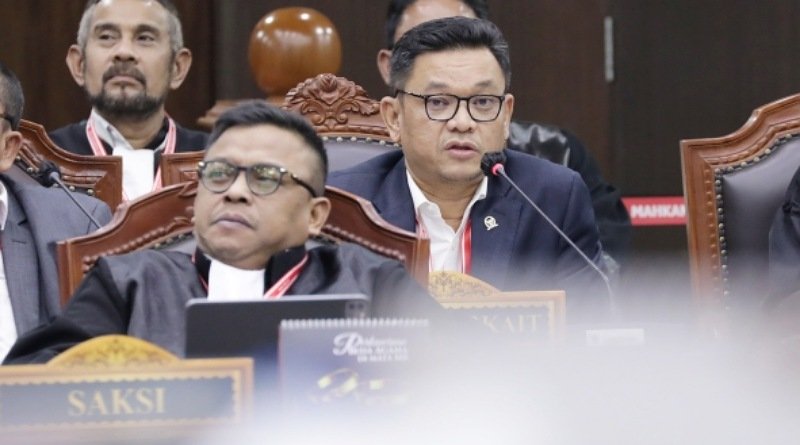 Ace Hasan Syadzily: Tidak Ada Korelasi Bansos dengan Keterpilihan Paslon 02