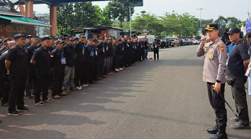 1.530 Personil Gabungan Amankan Pertandingan Persib Bandung vs Borneo FC di Si Jalak Harupat