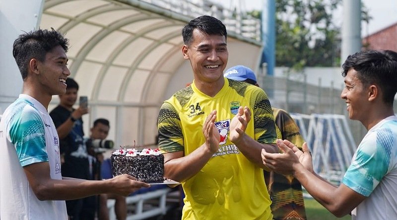 Ultah ke-31, Reky, "Doa saya, mudah-mudahan Persib juara tahun ini"