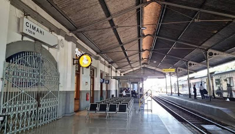Stasiun Cimahi: Jadwal Kereta Api dan Alternatif Perjalanan Menuju Kota Cimahi