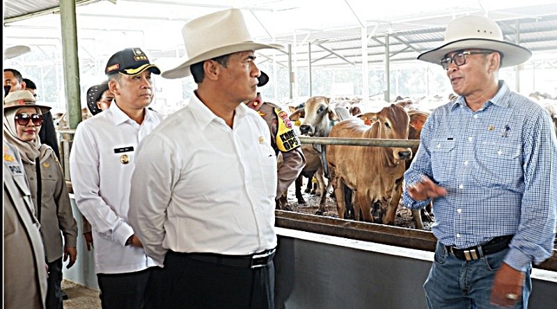 Menteri Pertanian Angkat Topi untuk Arie Triyono dan Peternakan Terpadu di Balaraja