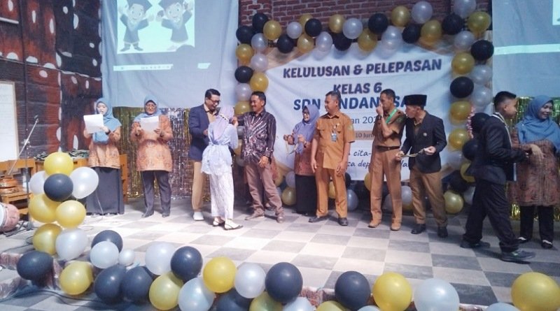 Pelepasan Kelulusan Siswa SDN Sindangsari, Denih Diharapkan Jadi Kepsek Definitif