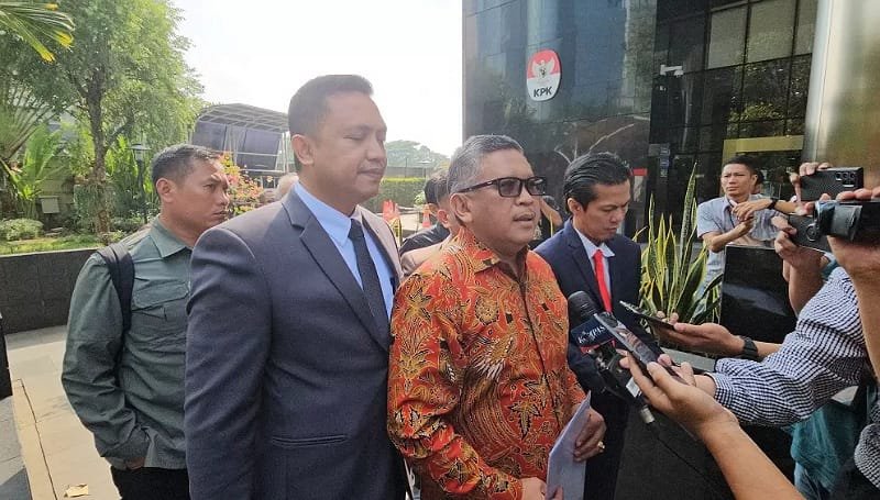 Debat Panas Hasto Kristiyanto dengan Penyidik KPK Saat Handphone dan Tasnya Disita