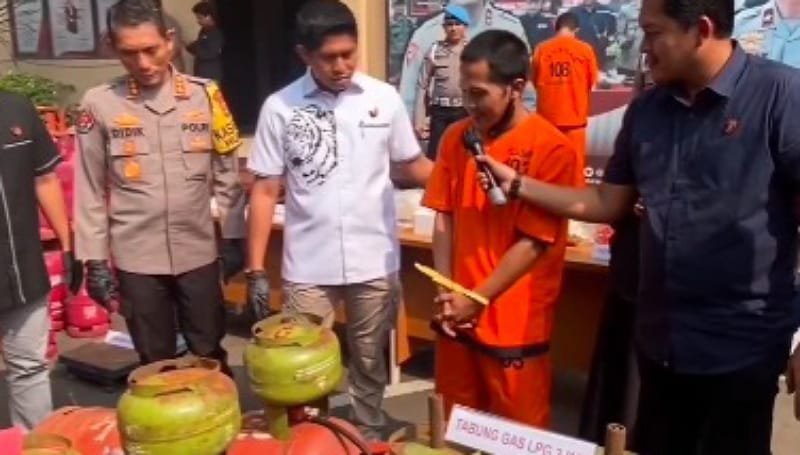 Direktorat Kriminal Khusus Polda Banten Ungkap Praktik Pengoplosan Gas Elpiji 3 Kilogram ke Ukuran 5, 12, dan 50 Kilogram