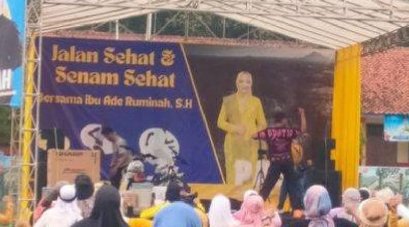 Ade Ruminah Perkenalkan Diri Melalui Senam dan Jalan Sehat Menjelang Pilkada 2024 di Pangandaran