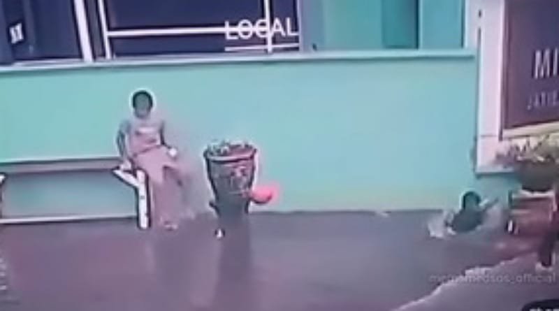 Seorang Anak Hilang Setelah Masuk Saluran Got di Bekasi