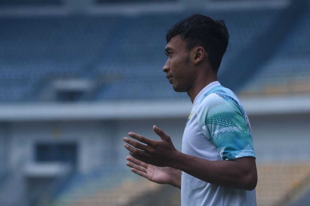 Robi Darwis Kembali ke PERSIB Setelah Masa Pinjaman di Dewa United Berakhir