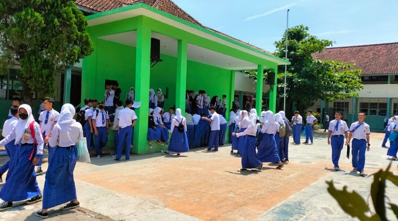 Tidak Diterima di SMP Negeri? Jangan Panik, Ini yang Harus Dilakukan!