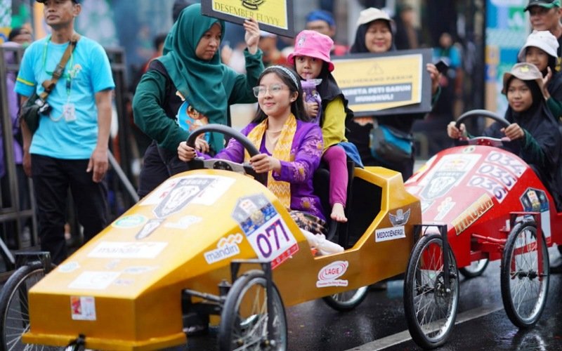Penjabat Gubernur Jawa Barat Apresiasi Meriahnya Asia Africa Festival 2024
