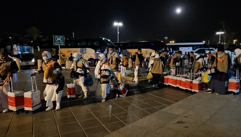 Fase Akhir Pemulangan: 316 Jemaah Haji Kloter KJT-30 Embarkasi Kertajati Pulang dari Tanah Suci