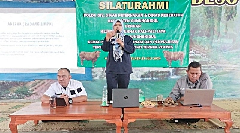 Polda DIY, DPKH, dan Dinkes Gunungkidul Gelar Vaksinasi dan Penyuluhan Hewan Ternak