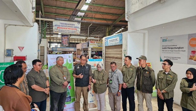 Pemantauan Keamanan Pangan Segar di Pasar Modern Batununggal Indah: Harga Stabil, Produk Aman Konsumsi