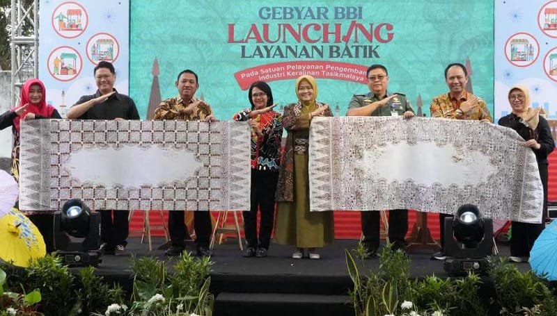 Penjabat Ketua Dekranasda Jawa Barat Buka Acara Gebyar Bangga Buatan Indonesia di Tasikmalaya