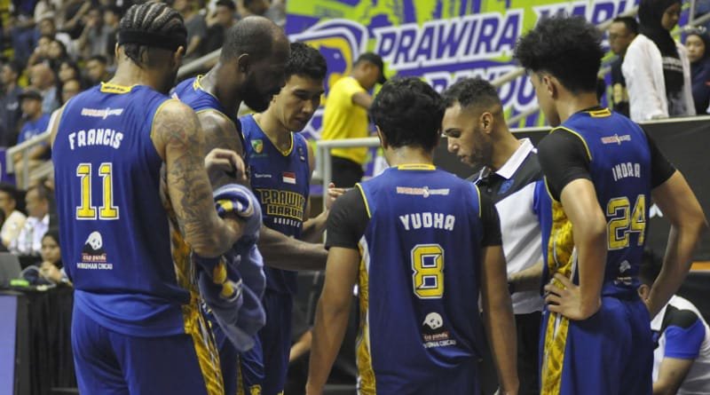 Tim Prawira Harum Bandung Tertinggal di Semifinal Playoff IBL 2024, Peluang Juara Terancam
