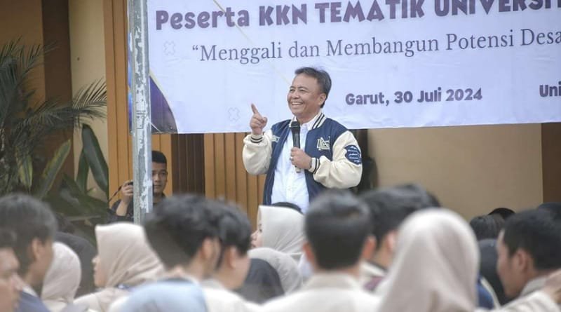 Sekretaris Daerah Jawa Barat Lepas 1.136 Mahasiswa UNIGA untuk KKN Tematik, Fokus pada Pencegahan Stunting dan Kemiskinan Ekstrem