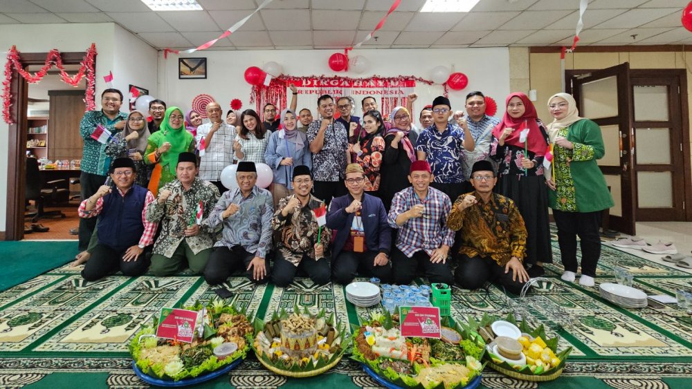 PKUB Setjen Kemenag Gelar Doa Bersama dan Tumpengan untuk Peringati HUT ke-79 Kemerdekaan RI