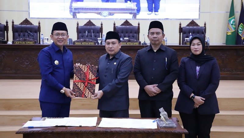 DPRD Kabupaten Bekasi Tetapkan Raperda Pertanggungjawaban APBD 2023 dan RPJPD 2025-2045