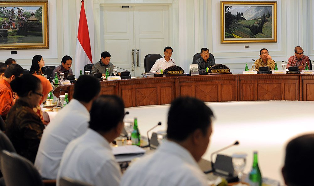 Turunnya Kinerja PMI Manufaktur Indonesia Jadi Sorotan Jokowi dalam Sidang Kabinet di IKN
