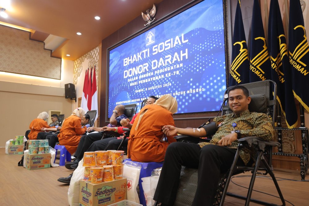 Kemenkumham Jatim Peduli & Berbagi Peringati Hari Lahir