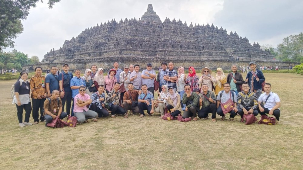 Kemenkopolhukam Percepat Pemasangan Chattra di Candi Borobudur