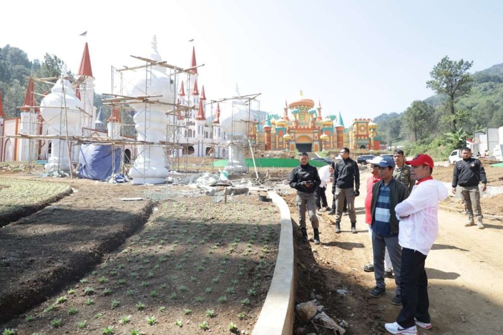 Pj. Bupati Bogor Hentikan Operasional Objek Wisata Tak Berizin di Kawasan Puncak
