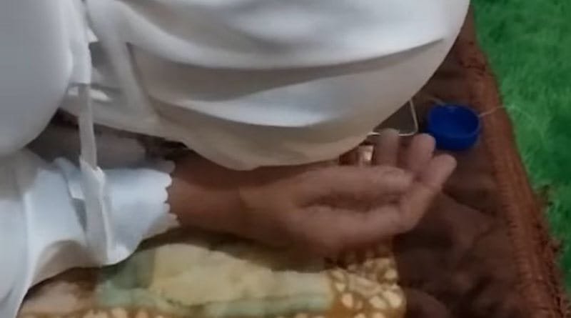 Pilu Seorang Ibu Yang Diduga Anaknya Disekap dan Disiksa di Myanmar